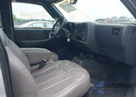 1996 Chevrolet S Truck S10 z USA, uszkodzony, nr VIN 1GCDT19X0T8169679